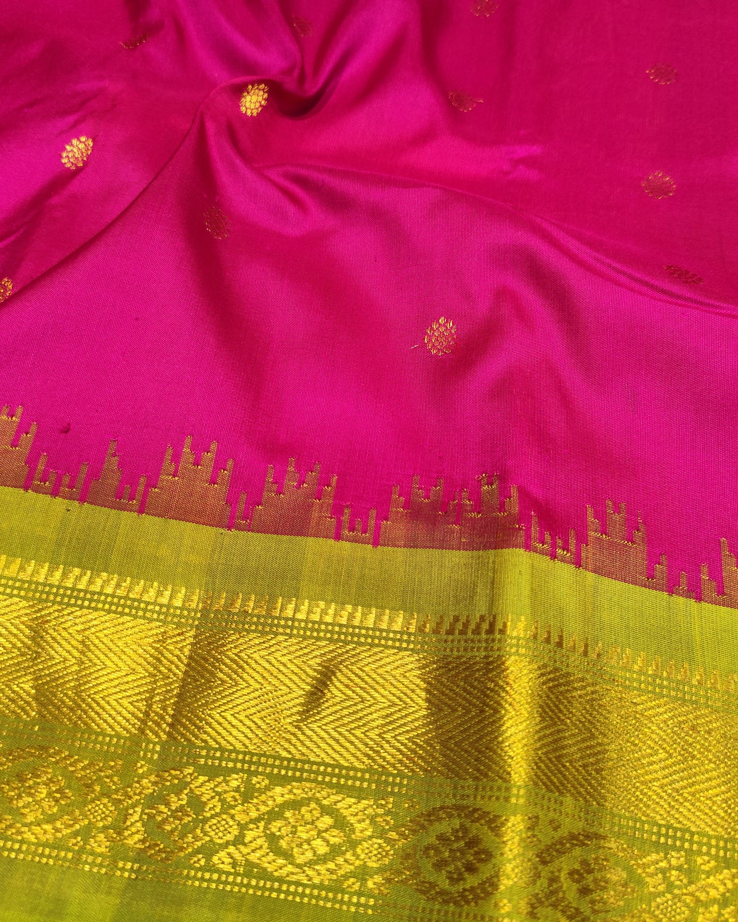 Gadwal Silk Saree | Pink & Green