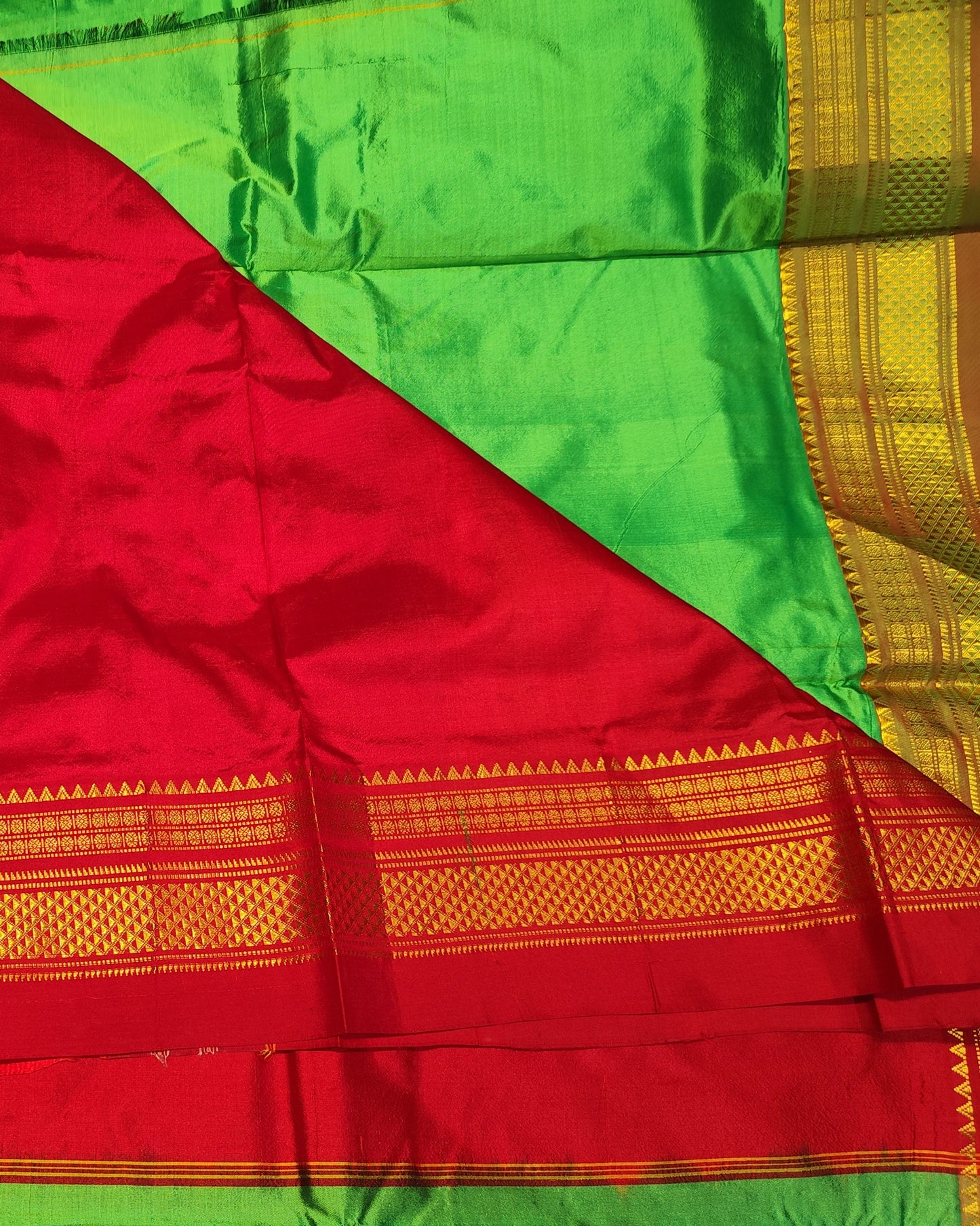 Ilkal Silk Saree | Green & Red