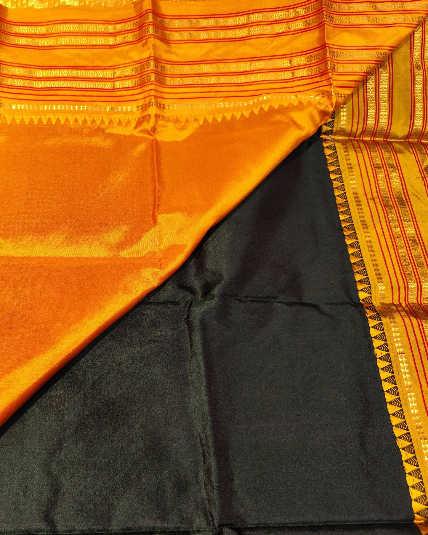 Narayanpeth Silk Saree | Bottle Green & Yellow